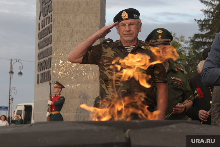 Проводы контрактников. Тюмень , военные, солдаты, вечный огонь, контрактники