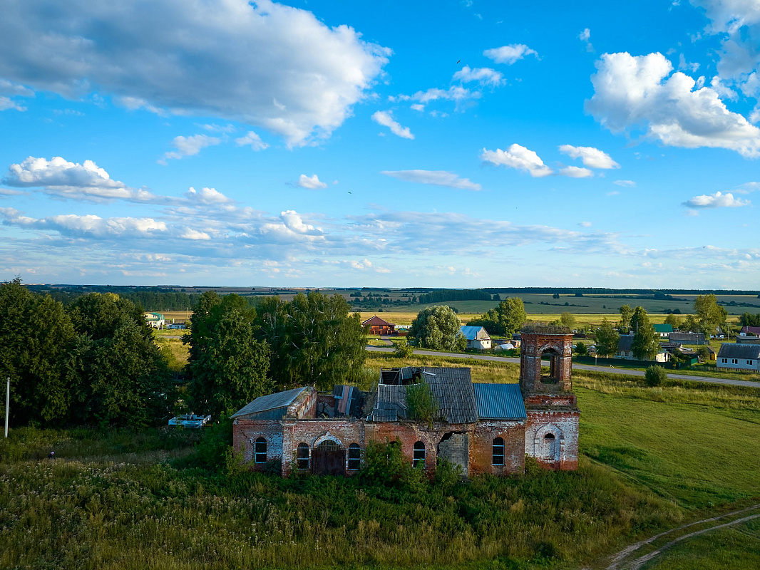 Старая Церковь в деревне Петяявеси