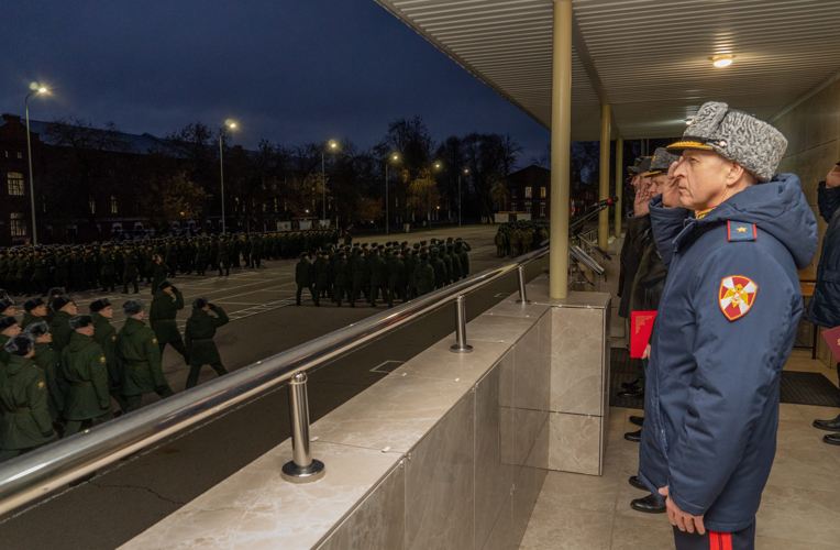 В Пензе представители Росгвардии приняли участие в праздновании Дня ракетных войск и артиллерии