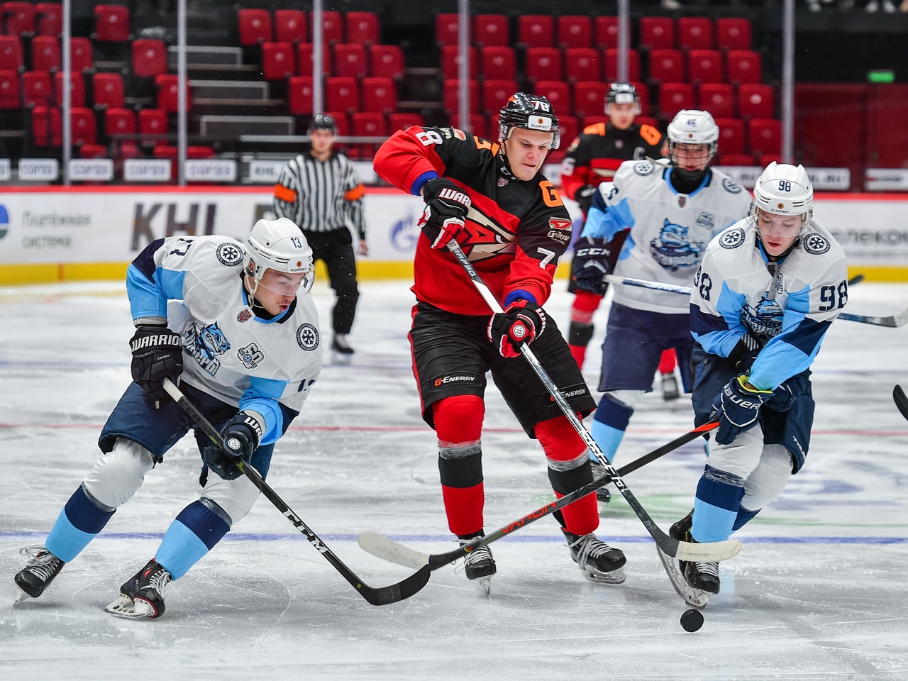 ахл череповец. любительский дивизион по хоккею омск. федерация хоккея омской области. омск хоккейная лига. ночная лига омск 50+ хоккейная.