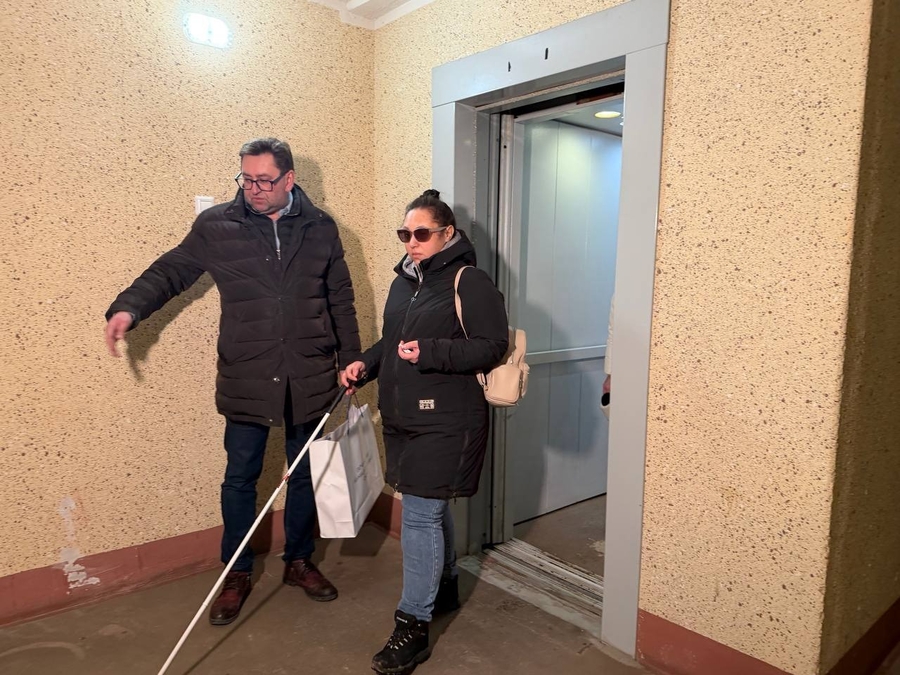 Незрячей жительнице Гатчины вручили ключи от квартиры