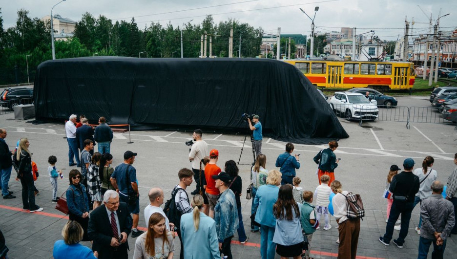 Презентация «Гранита» — первого трамвая, который спроектировали и собрали в Барнауле.