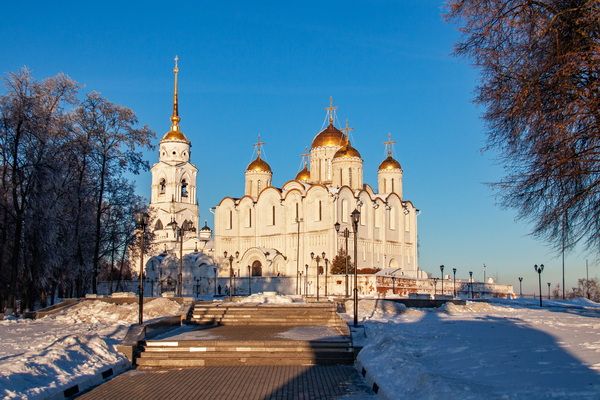 Владимирский Дмитриевский собор зимой