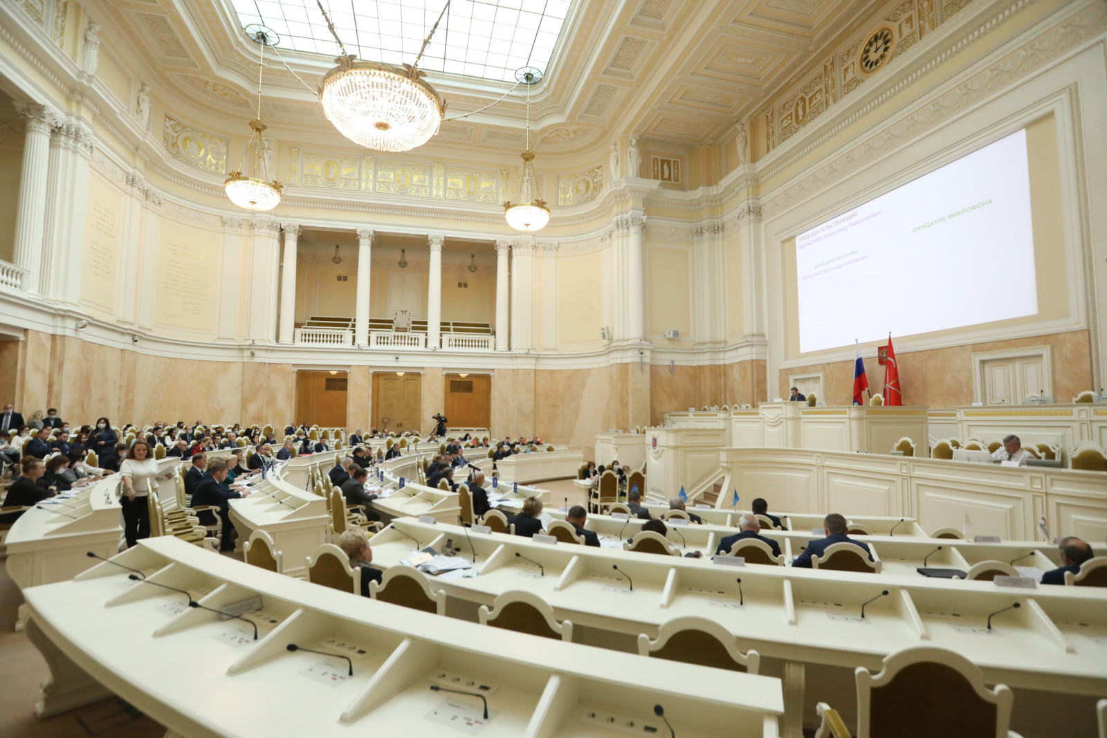 Законодательное собрание санкт петербурга. ЗАКС СПБ. Парламент СПБ. Законодательное собрание Санкт Петербург рассадка депутатов 2022. Городской парламент.