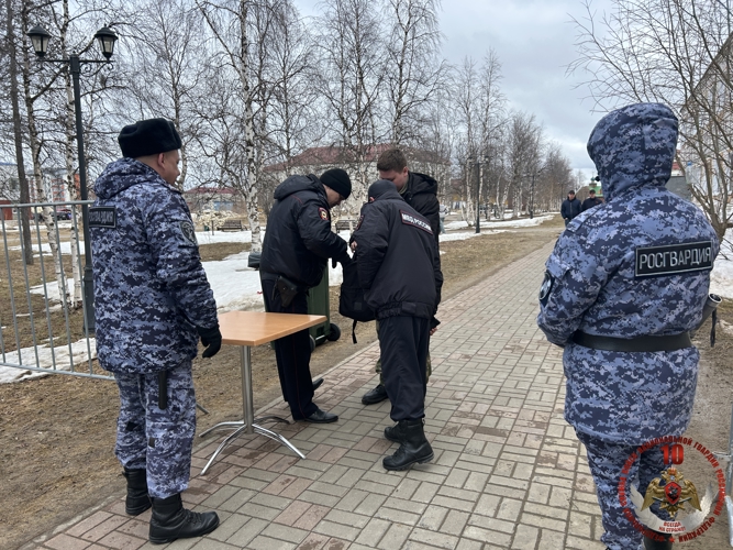 Безопасность более 6000 участников первомайского шествия в Нарьян-Маре обеспечили Росгвардия и полиция