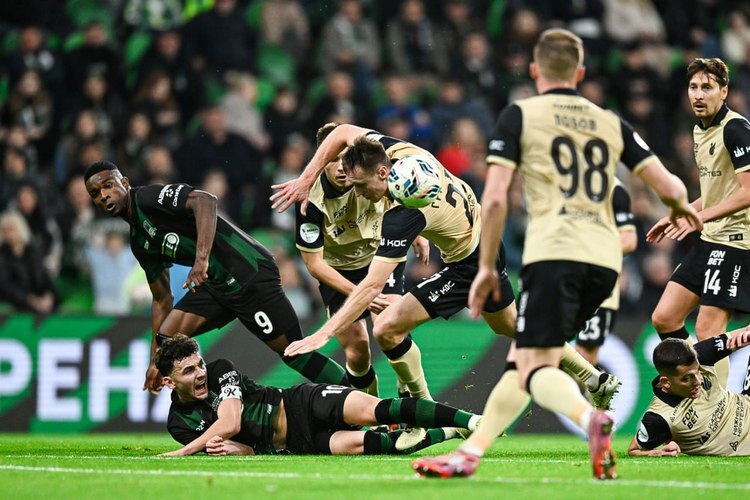 Каждое поражение было со своим негативным вердиктом и в этих играх не хватало главного — созидания