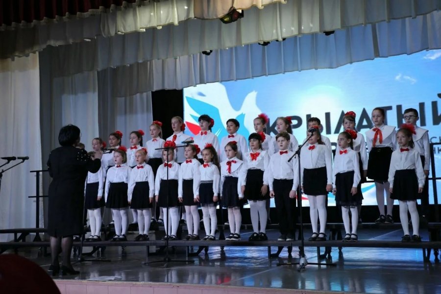 Фестиваль-конкурс Крылатый ветер проходит в Севастополе 
