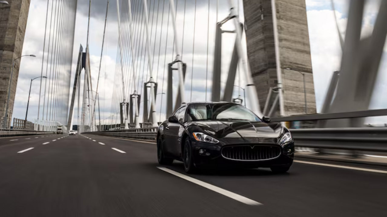 Российский рынок новых легковых автомобилей дем...