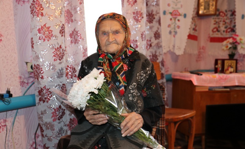 Жительница села Осколец Анна Долгих отметила 95-летний юбилей