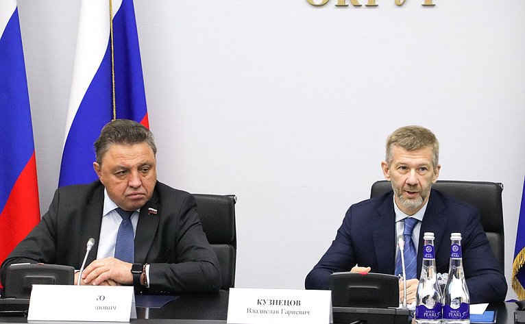 Сенаторы встретились с руководством Чукотского автономного округа и региональными законодателями
