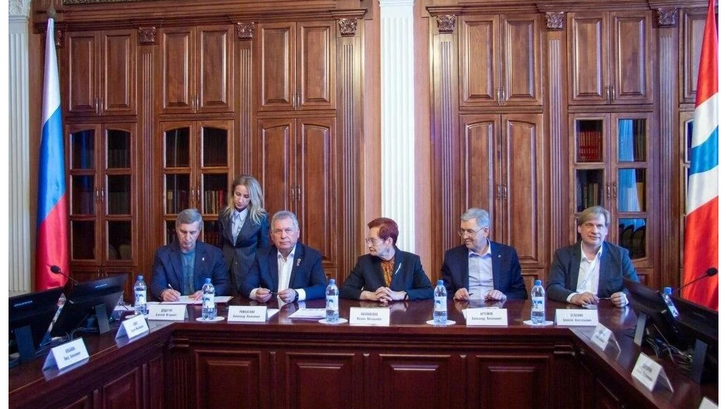Фото: пресс-служба Заксобрания Омской области
