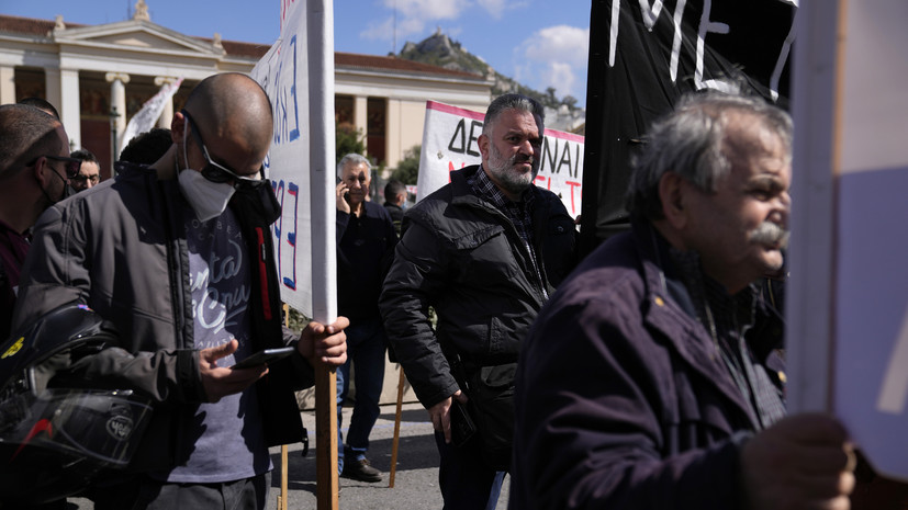 В Греции железнодорожники вновь продлили забастовку на двое суток