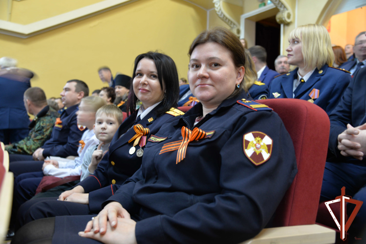 В Екатеринбурге росгвардейцы удостоены премии общественной организации «Офицеры России»