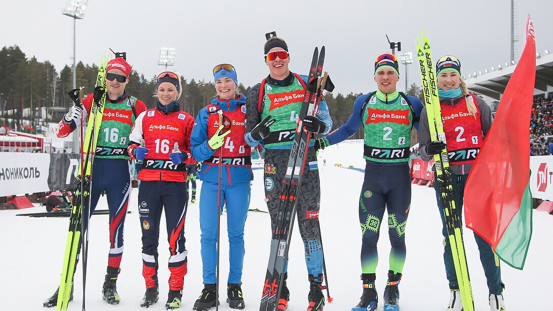 Дербушева и Бажин выиграли одиночную смешанную эстафету на чемпионате России по биатлону