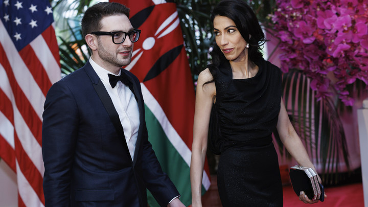 Сериалы не нужны: Бывшая жена педофила-конгрессмена и помощница Хиллари Клинтон выходит замуж за сына Сороса, которого считают геем*