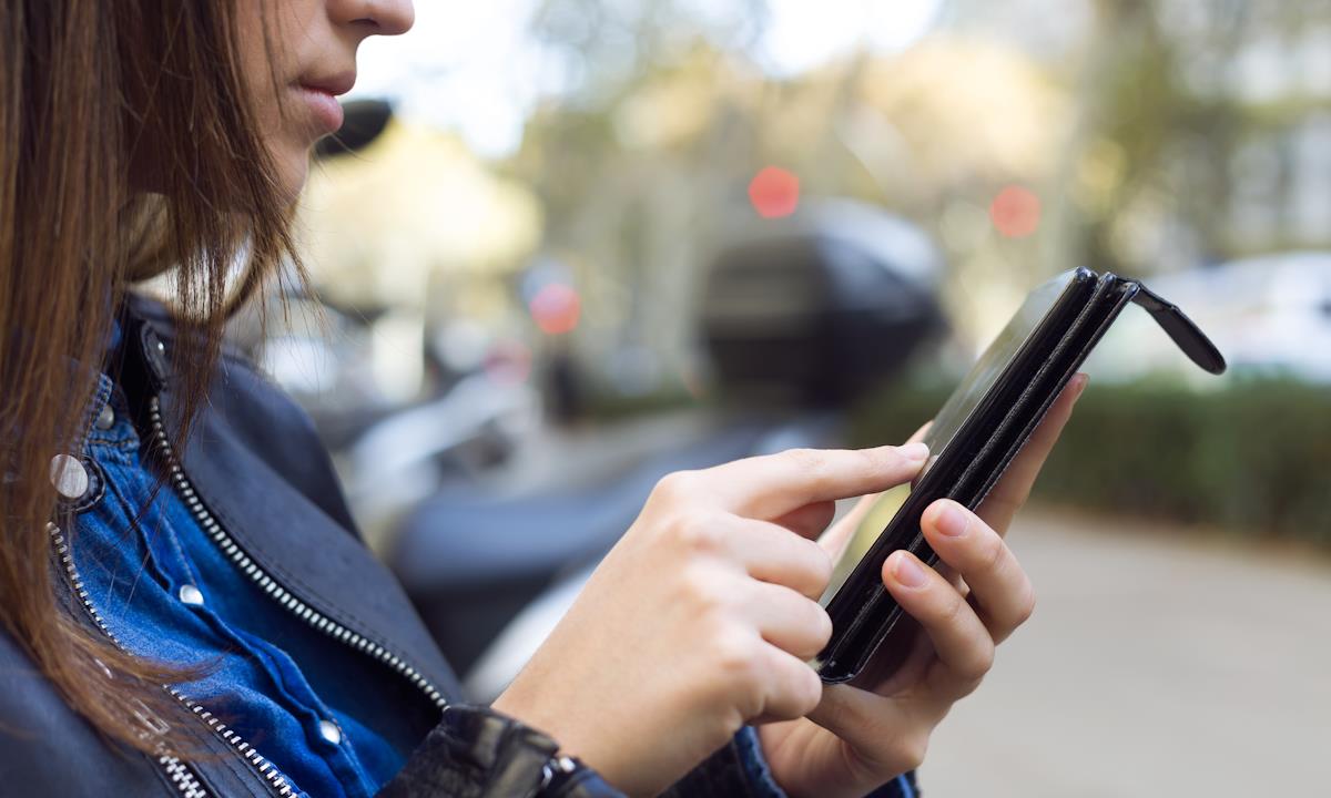 Новый национальный мессенджер планируют запустить в России в 2026 году