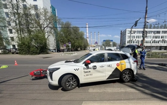 В Воронеже мотоциклист погиб в ДТП с такси
