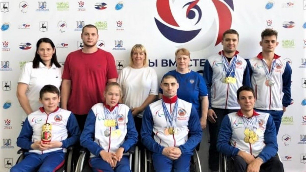 Команда Алтайского края по плаванию на летних играх паралимпийцев в Дзержинске/ фото с сайта 