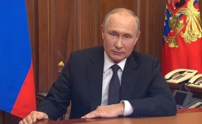 Президент России Владимир Путин отметил чиновника и медиков Саратовской области