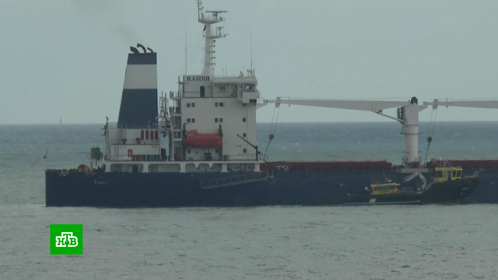 Аварии кораблей. Был поражен сухогруз. Китайский балкер затонул сахалин 2023. Сухогруз с украинским зерном. Сухогруз с краном на борту.