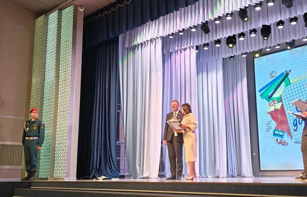 В Петропавловске-Камчатском чествовали учителей в профессиональный праздник