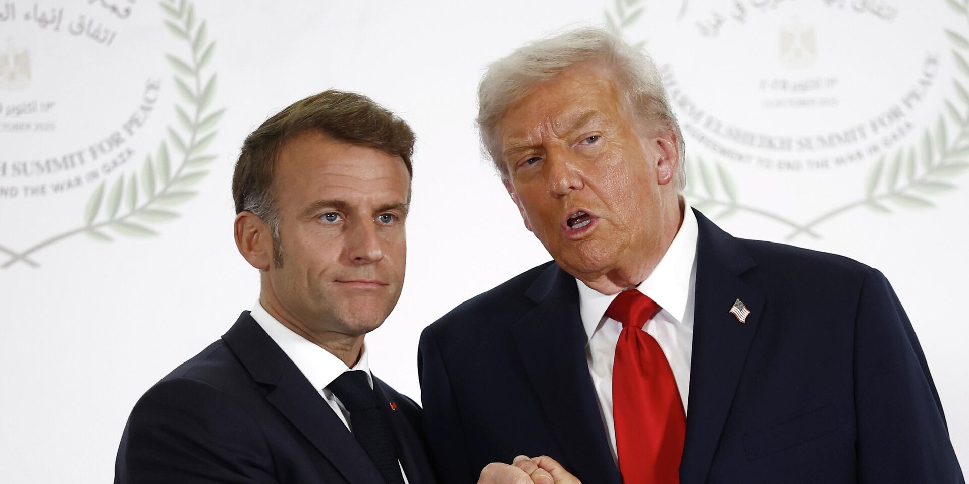 Президент Франции Эммануэль Макрон и президент США Дональд Трамп - ИноСМИ, 1920, 21.01.2026