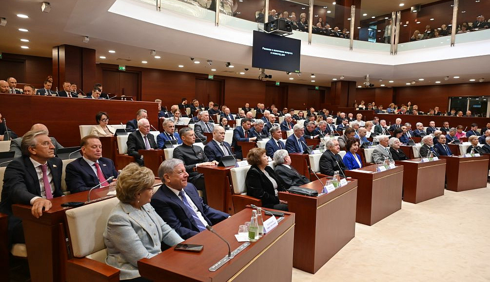 Представителям Татарстанского реготделения АЮР вручили награды на заседании Госсовета республики 