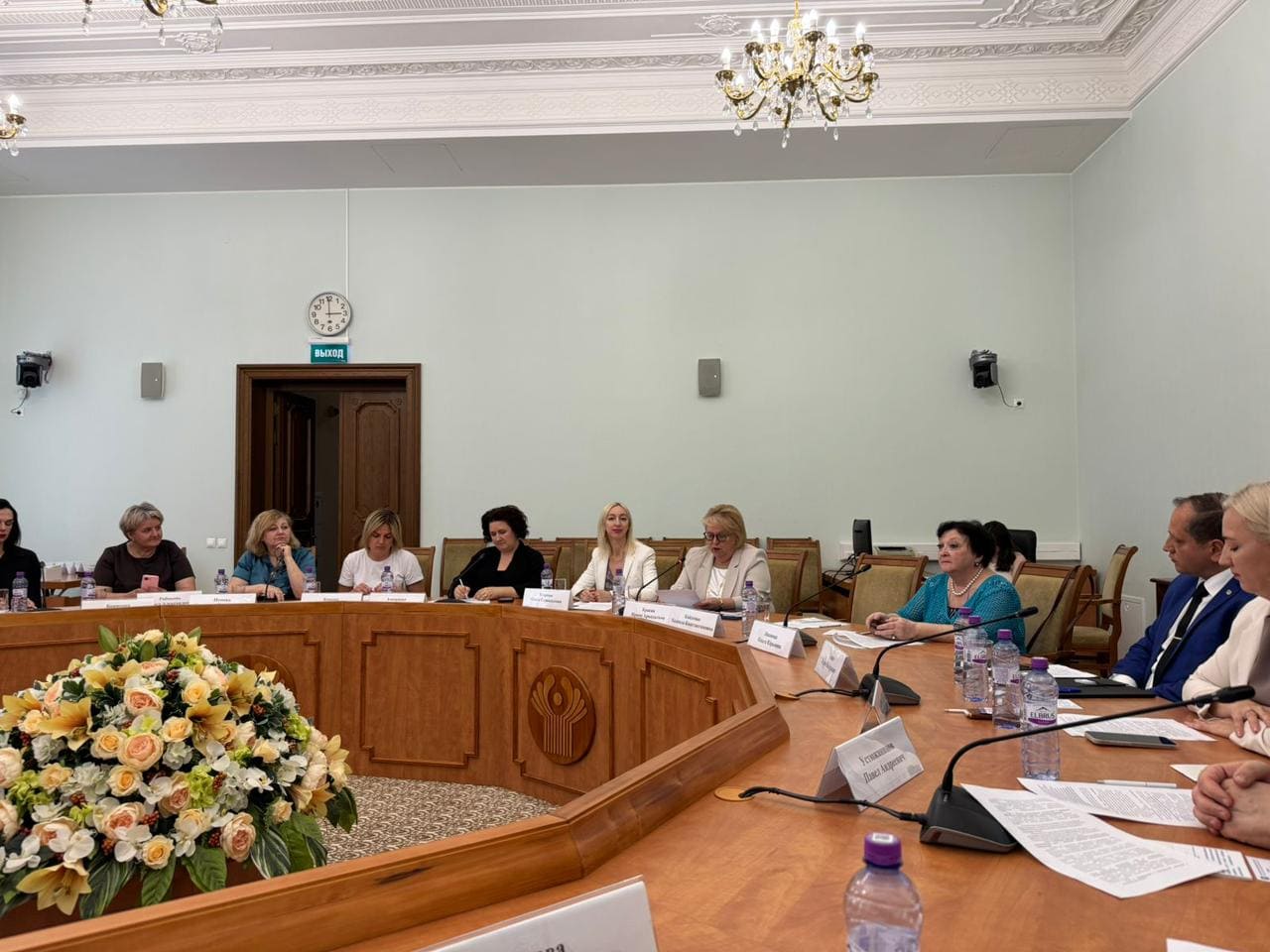Участие МГЛУ в круглом столе «Лингвистическое обеспечение внешнеэкономической деятельности в новых условиях: проблемы, возможности и перспективы»