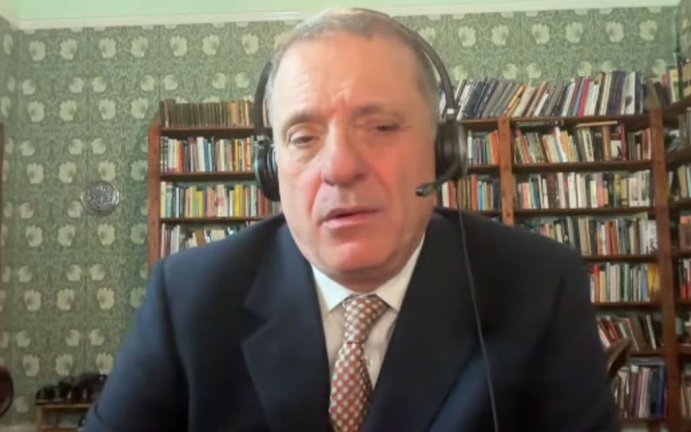 Меркурис: Зеленский лишает Украину независимости, продолжая войну