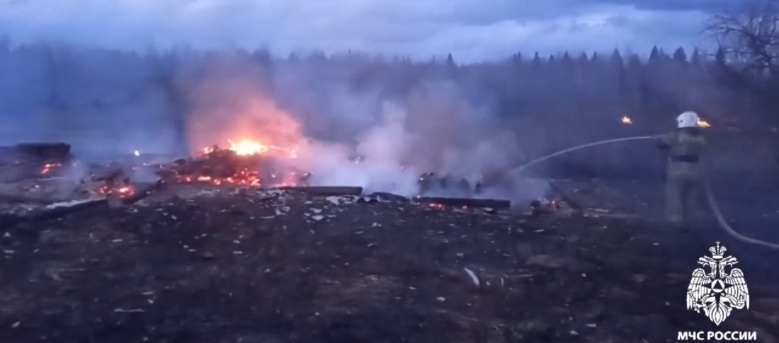 Шесть нежилых домов сгорели в Бабаевском округе