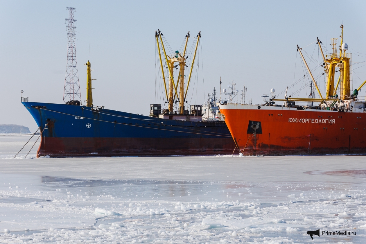 Феско новик судно. Вакансии судов владивосток. Добрыня владивосток судно. Судно лиза владивосток. Вакансии судов владивосток.