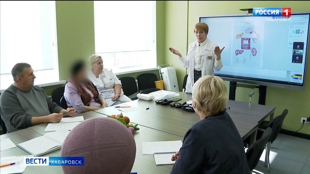 Более двух тысяч жителей края закончили Школу сахарного диабета благодаря нацпроекту