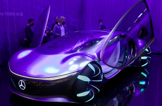 Автолюбители побывали на премьере новых моделей Mercedes-Benz
