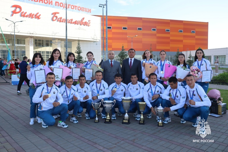 Наши спортсменки - чемпионки международных соревнований по пожарно-спасательному спорту на кубок 