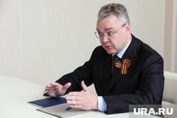 Владимиров напомнил жителям региона, что участки работают в 24 округах