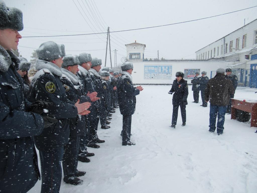 В ЛИУ-33 в 63-ю годовщину со дня образования прошла торжественная церемония  открытия мемориальной доски в память о ветеране Великой Отечественной  войны, бывшем начальнике колонии Голубеве Михаиле Алексеевиче | Общество |  Селдон Новости