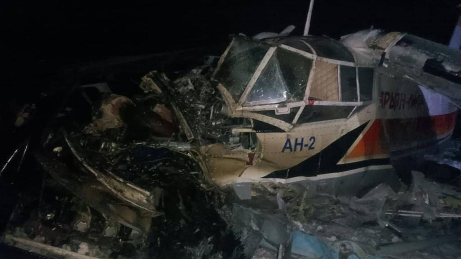 катастрофа вертолета в костроме. ан 2 крушение. крушение 2. крушение 2. крушение вертолета в ижевске.