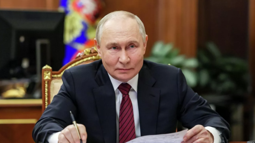Песков анонсировал совещание Путина с постоянными членами Совбеза России