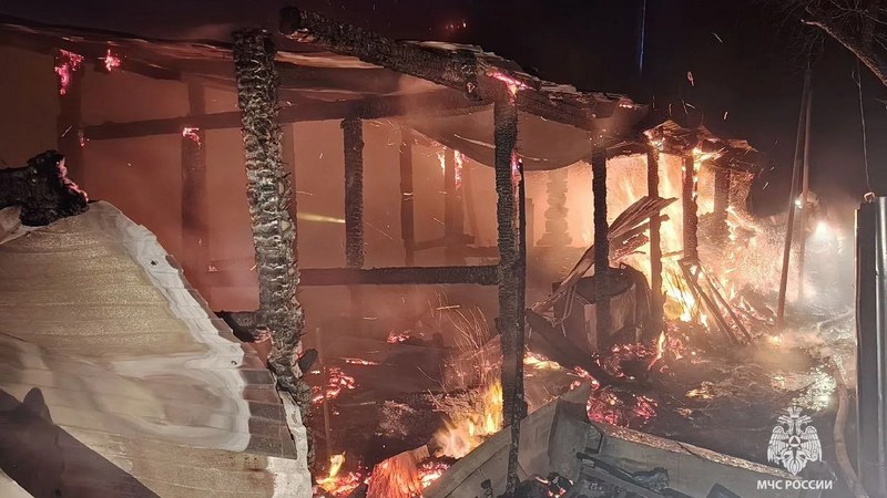 Два пожара вспыхнули в садовых товариществах Югры за минувшие сутки