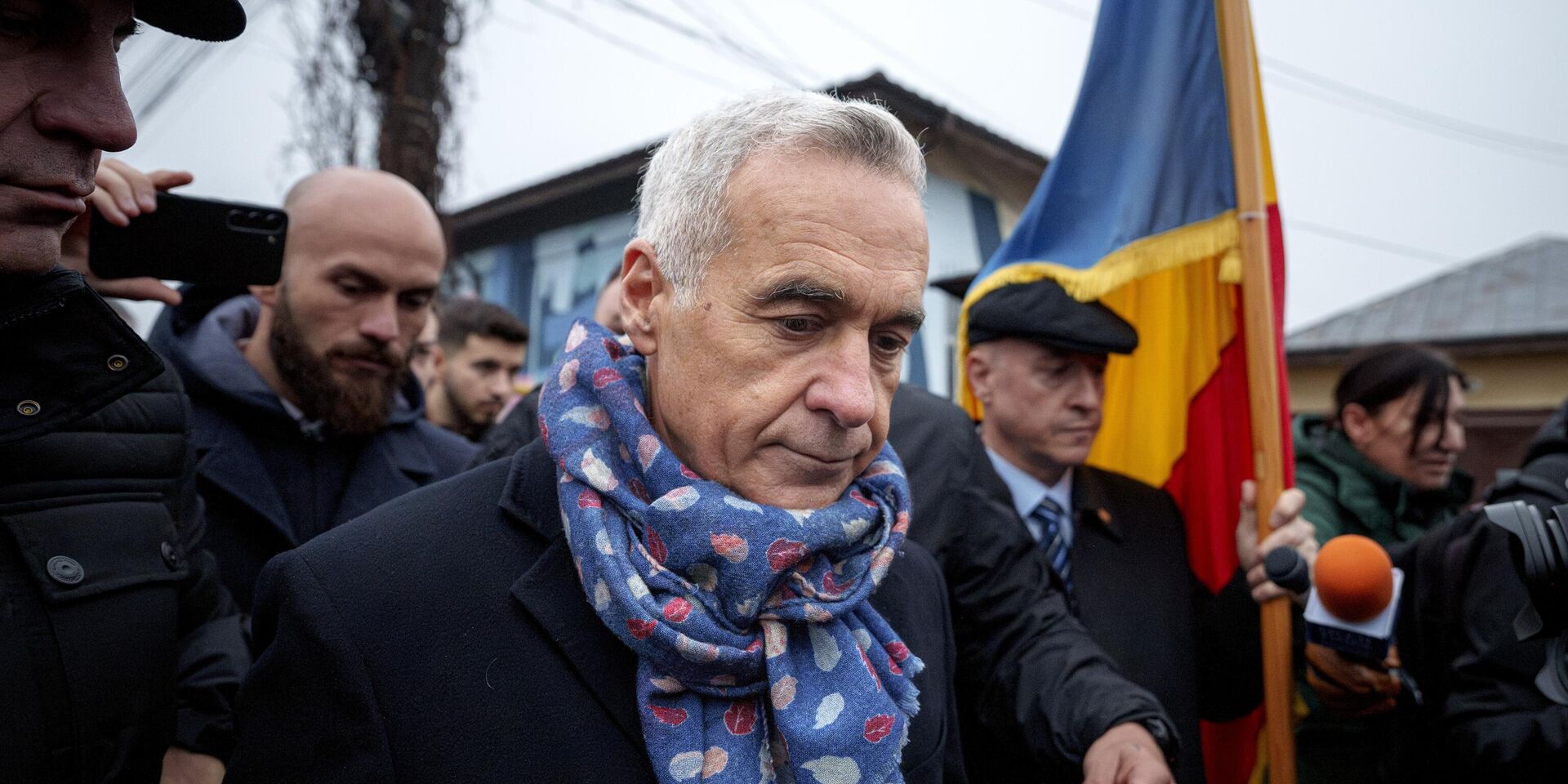 Кэлин Джорджеску, победитель первого тура президентских выборов в Румынии - ИноСМИ, 1920, 26.04.2025