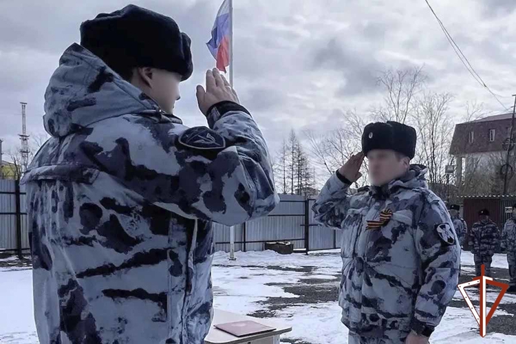Новобранцы ОМОН «Север» на Ямале присягнули на верность Отечеству в преддверии Дня Победы