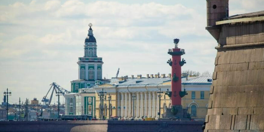 Экономика петербурга. Санкт-Петербург экономика города. Хозяйство Питера. Набережная Макарова.