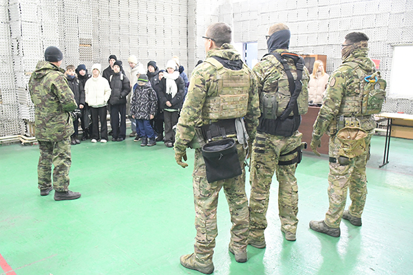 Отдел специального назначения «Восток» провел урок мужества для школьников