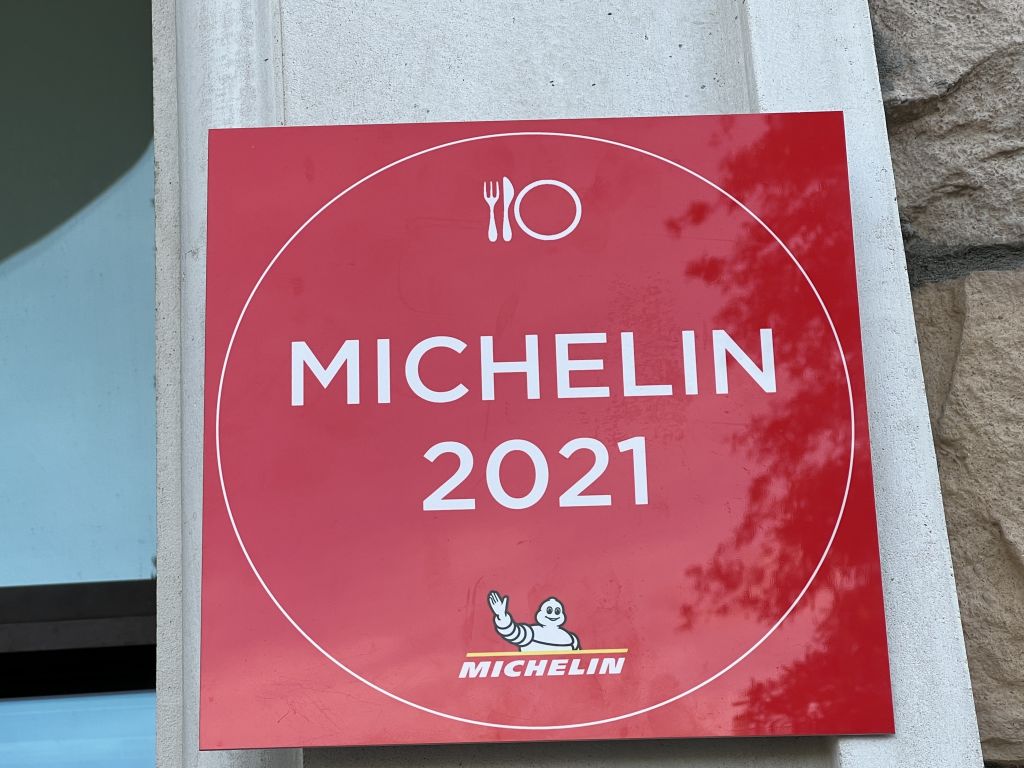 Гид мишлен 2021. Пиццерии со звездой мишлен. Звезда мишлен. Звезда мишлен 2022. Звезда мишлена 2013.