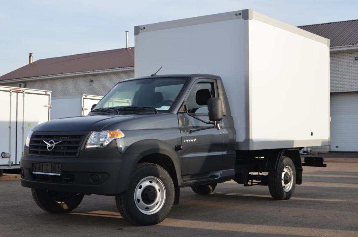 изотермический фургон на шасси уаз профи. уаз профи 236031 промтоварный фургон. уаз 3303 изотермический фургон. уаз изотермический. 5 тонны.