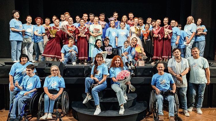 Жизнь начинается с театра: 10 театральный сезон для самых особых артистов на Кубани