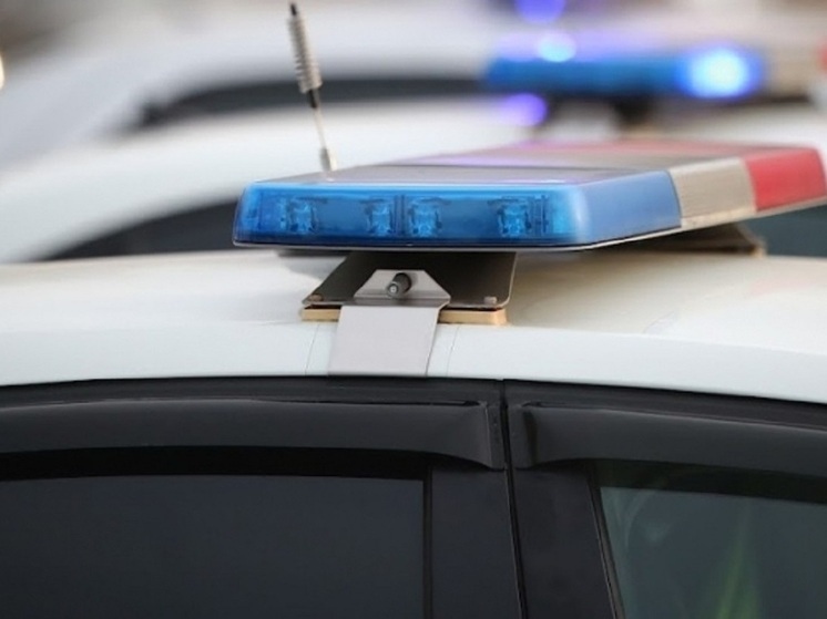 В Волгоградской области при опрокидывании машины 1 человек погиб и 2 пострадали