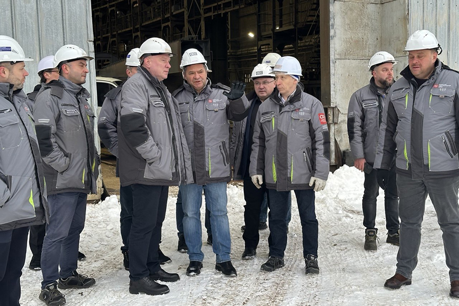 Руководитель Росморречфлота оценил ход строительства ледокола проекта 21900М2 на Выборгском судостроительном заводе