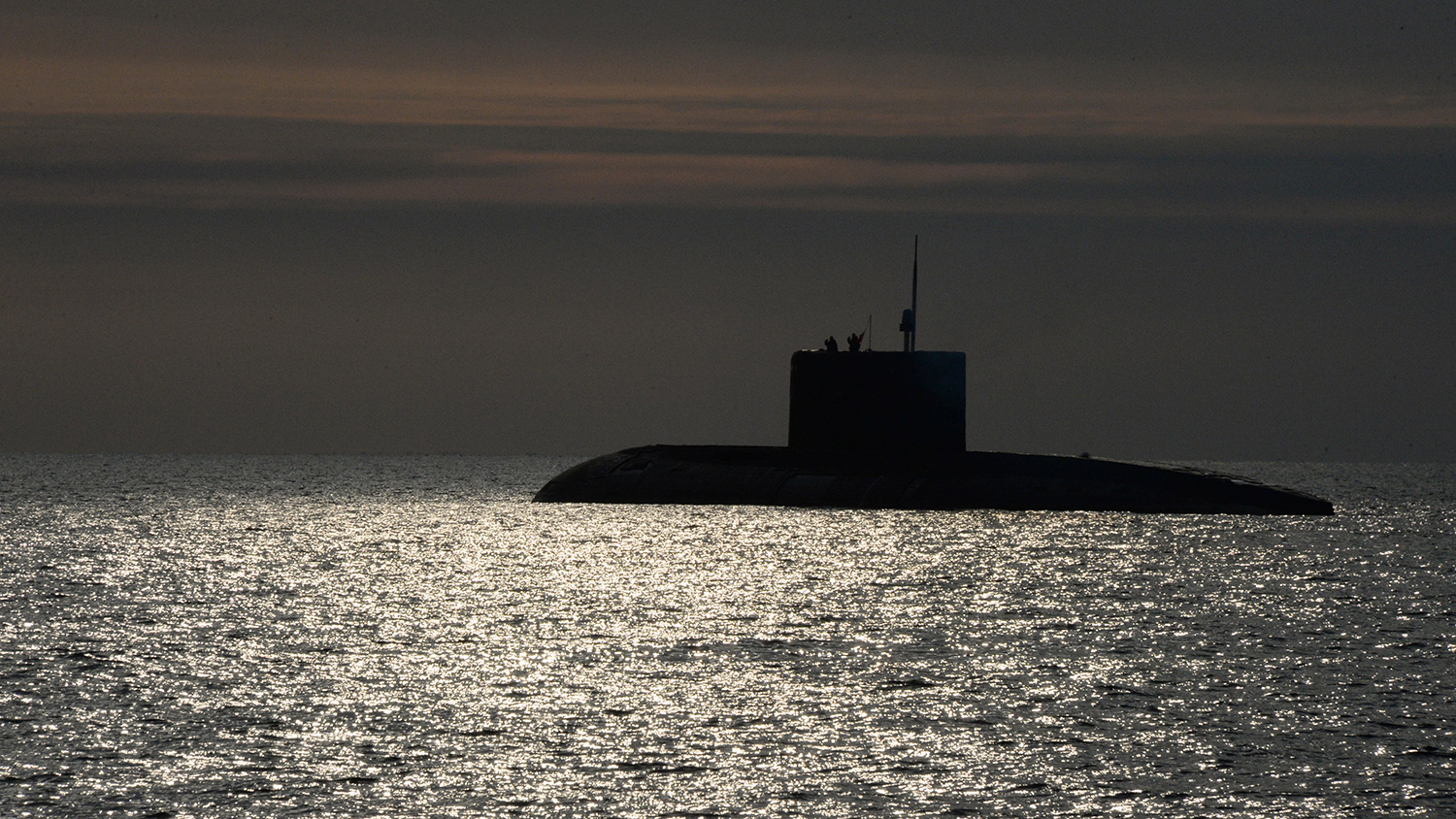 Подводная лодка в море