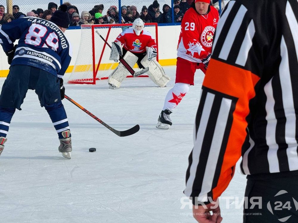 Трус не играет в хоккей: матч «Лига Мамонта» состоялся у подножия Ленских столбов